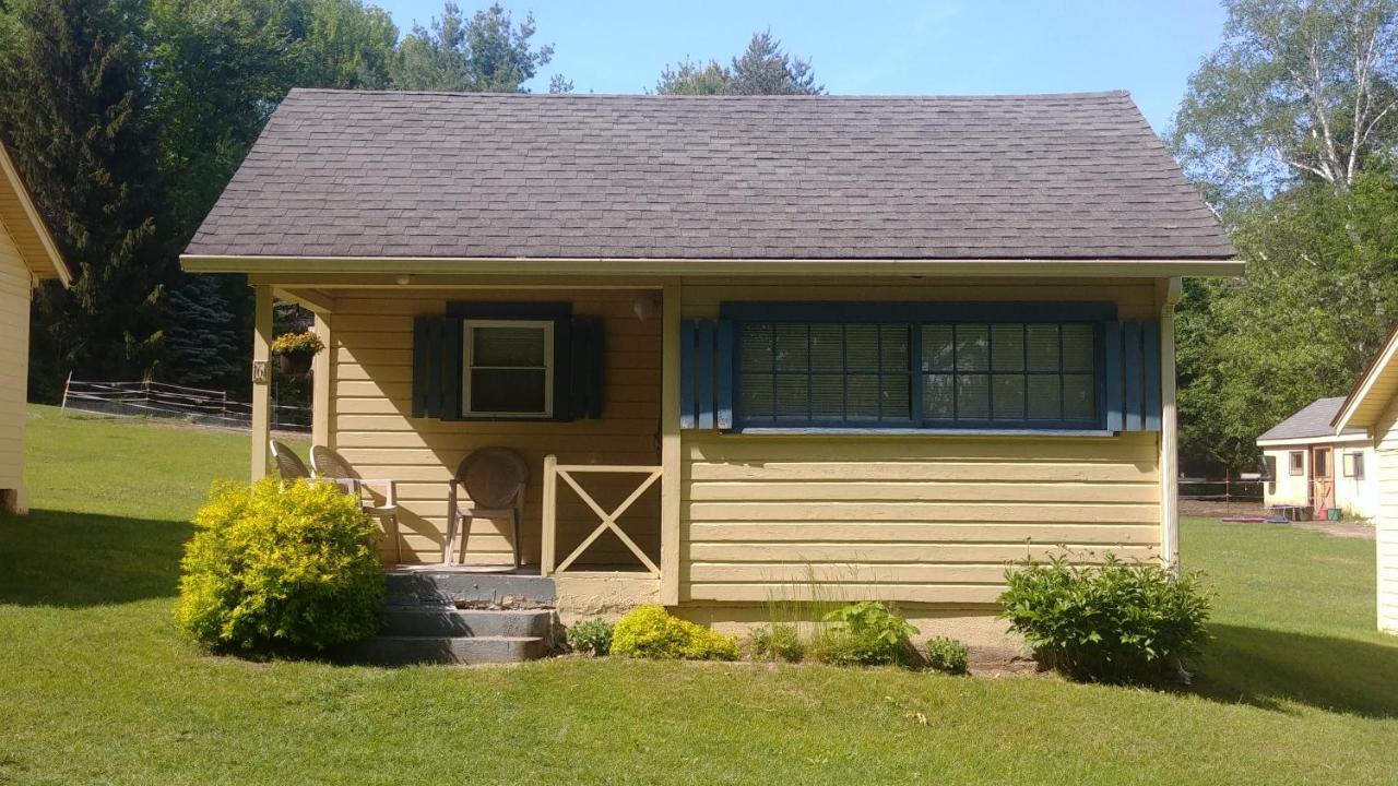 Serenity Motel Shaftsbury Exterior photo