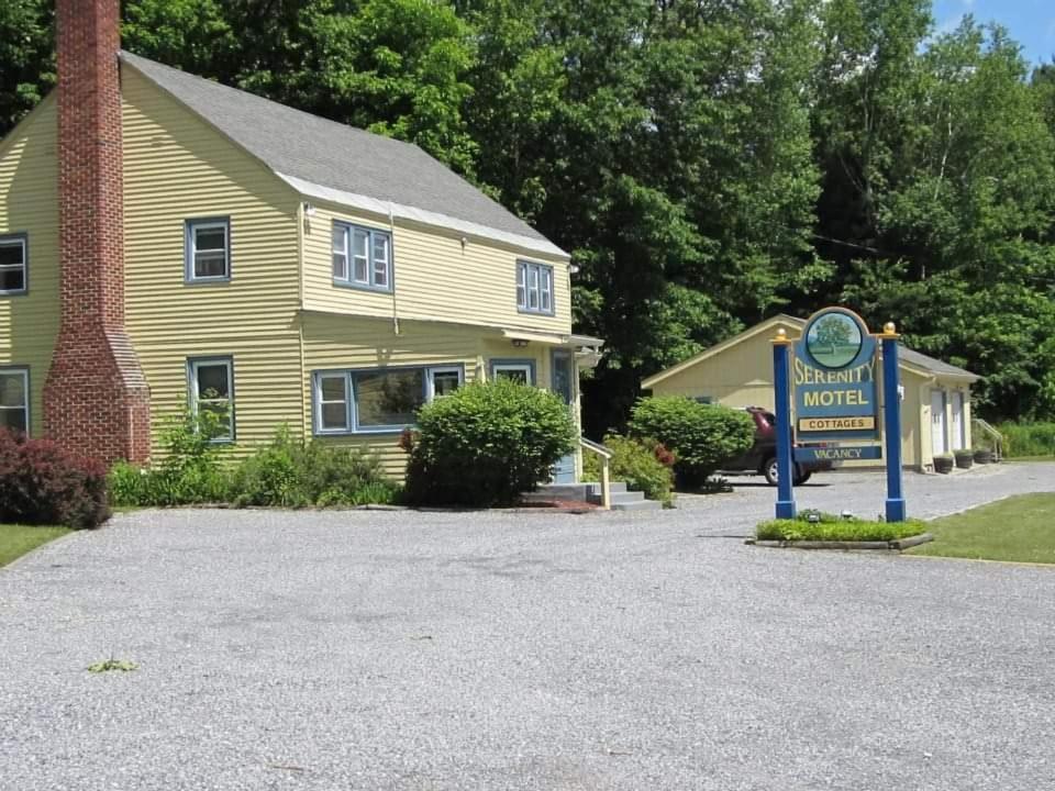 Serenity Motel Shaftsbury Exterior photo