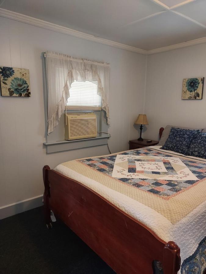 Serenity Motel Shaftsbury Exterior photo