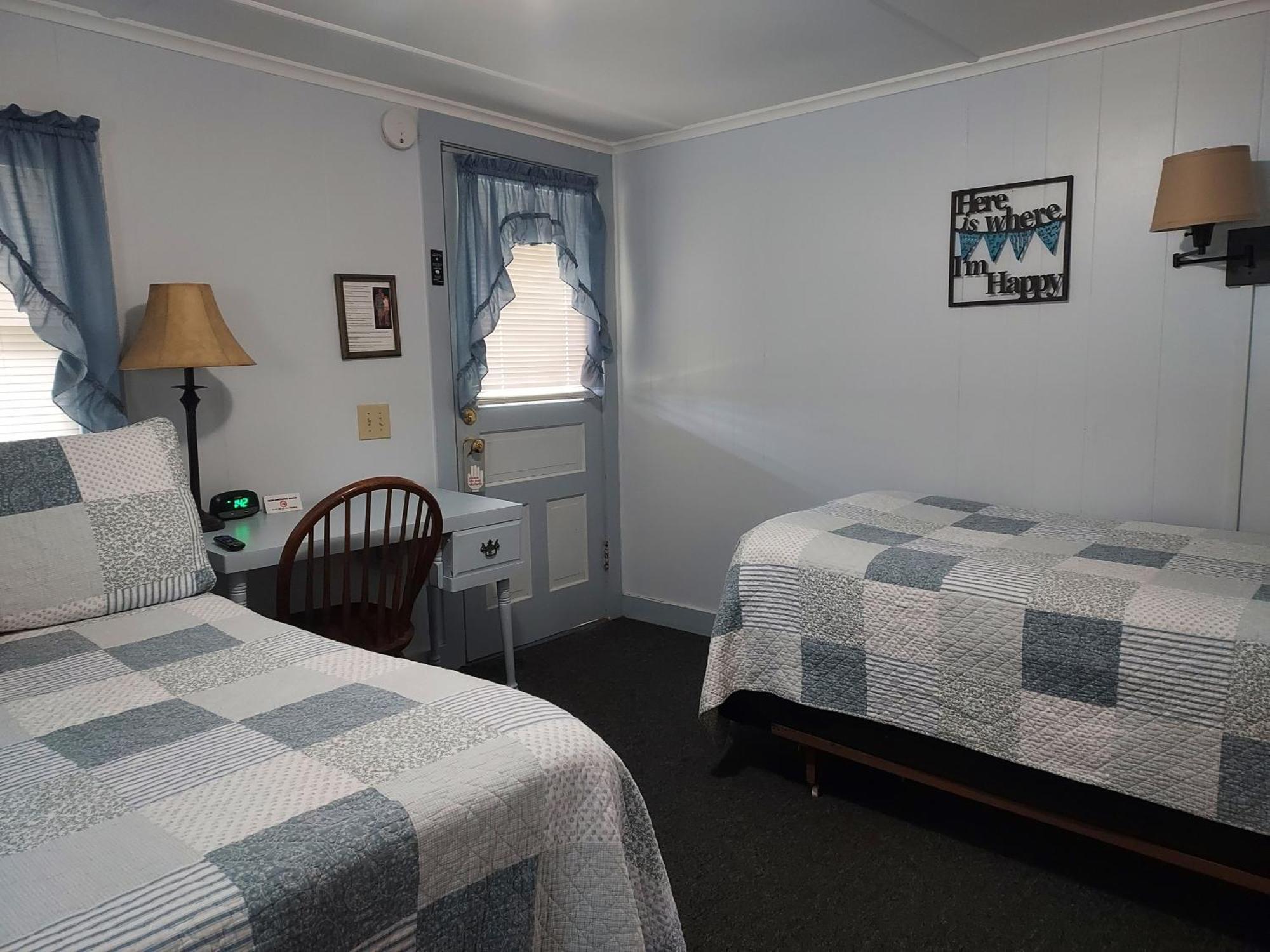 Serenity Motel Shaftsbury Exterior photo