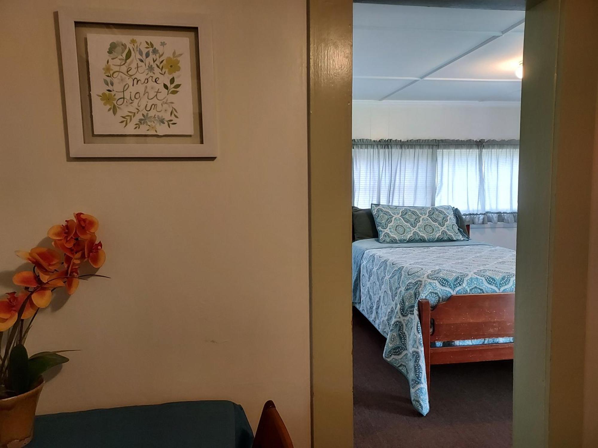 Serenity Motel Shaftsbury Exterior photo