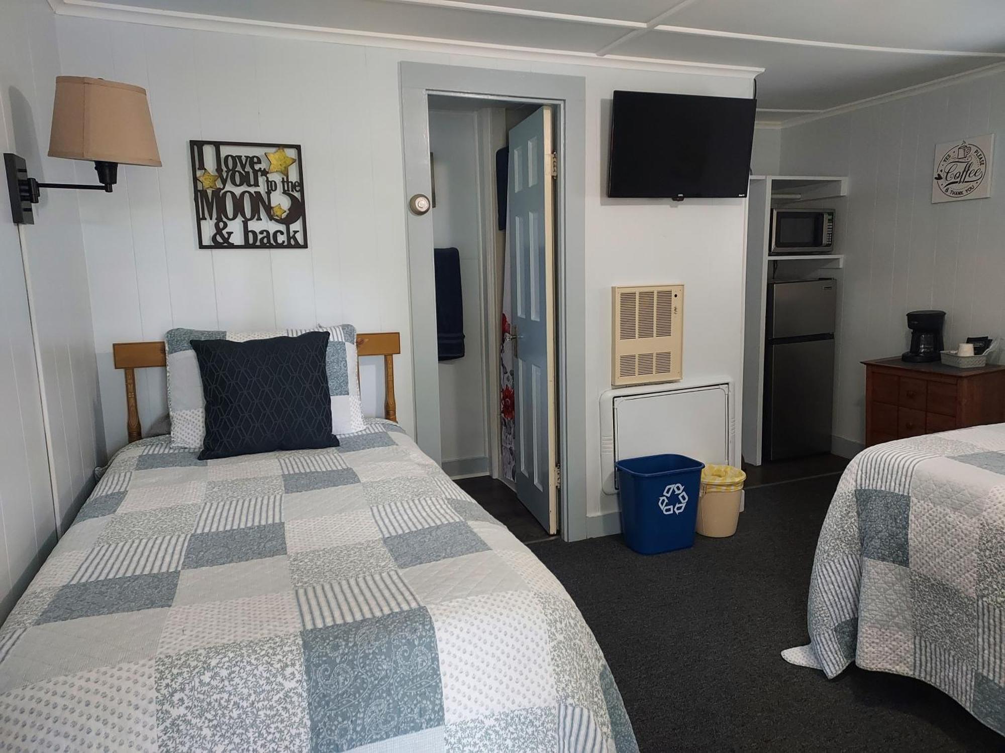 Serenity Motel Shaftsbury Exterior photo